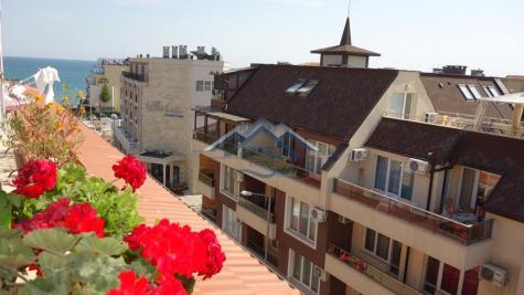 Покупка квартиры на последнем этаже в Болгарии - риски, преимущества