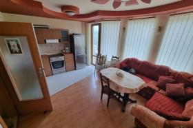 ID 594 Трехкомнатный апартамент в квартале Черное море в Несебре