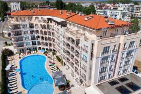 Compact apartment in the center of Sunny Beach - for sale
