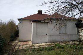 Tiny house in Kableshkovo close to Burgas Id 226 