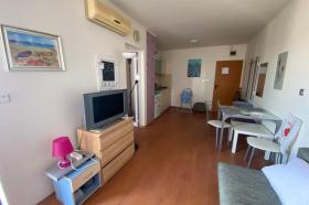 ID 725 One-bedroom apartment in the living complex Rainbow in Sunny Beach
