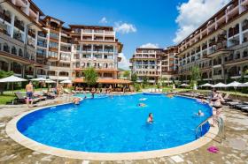 Studio apartment with furniture for sale in the complex with pool Olympus, St. Vlas Id 165 