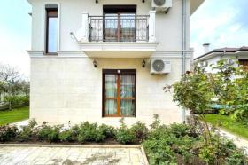 House for sale in Ravda, 200 meters from the beach - Apart Estate