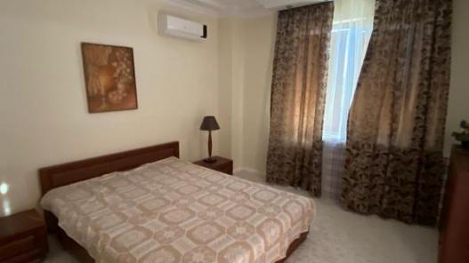 Id 372 Bedroom in a house for sale - Pomorie