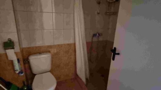 ID 873 Bathroom