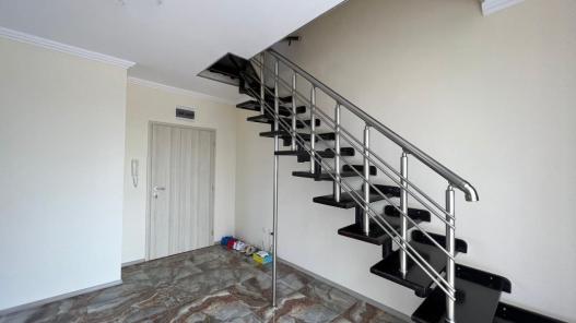 ID 517 Стълбище за втори етаж