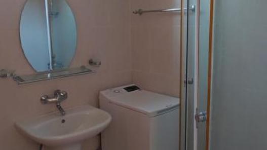 ID 1073 Bathroom with shower