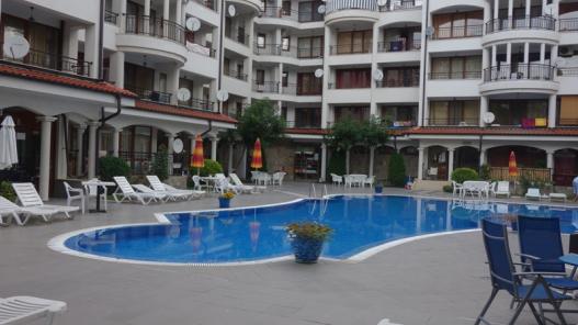 id42 Swimming pool in Chateau Valon Sunny Beach