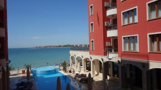 Id 68 1-bedroom apartment with sea views in the living complex Rich for sale.
