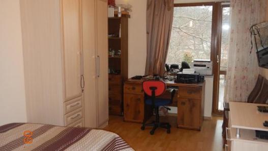 Id 140 Спальня с кабинетом в доме с тремя спальнями на продажу в Горице