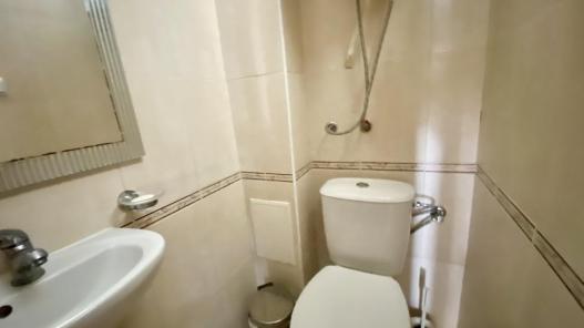 ID 929 Bathroom