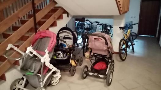 ID 103 Апартамент в Банско с място за съхранение на детски колички и велосипеди