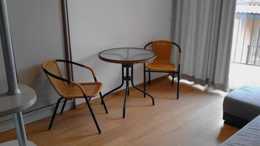 Id 366 Table, chairs