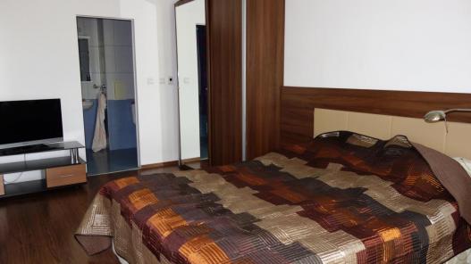 Спальня в апартаменте с одной спальней на продажу Marina Cape Id 208 