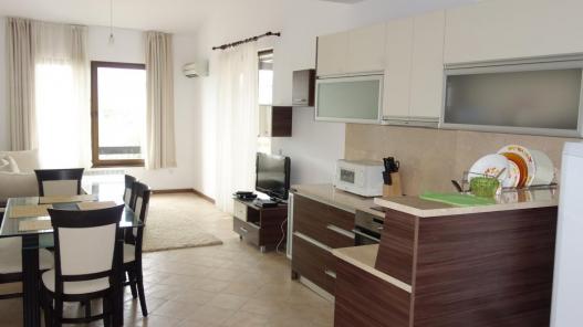 Maisonette with two bedrooms in the living complex Oasis in Lozenets Id 137 
