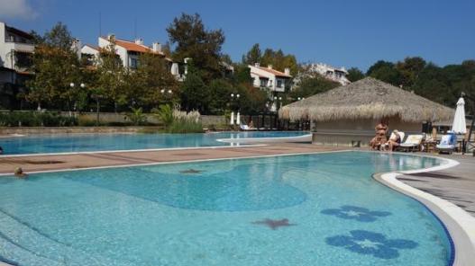 Pool in the Oasis complex - property for sale in the Lozenets village, Bulgaria Id 135 