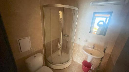 ID 795 Bathroom with shower cabin