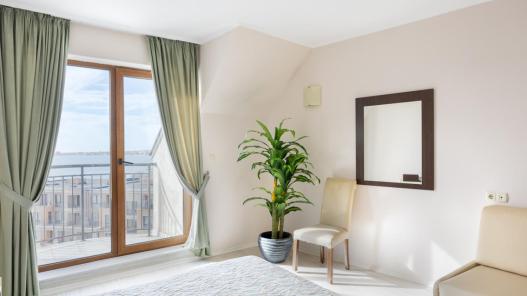 Three-room apartment in "Grand Hotel Sveti Vlas" - sale