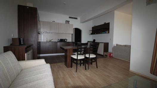 Купи двустаен апартамент в Царево - комплекс Vris Id 324