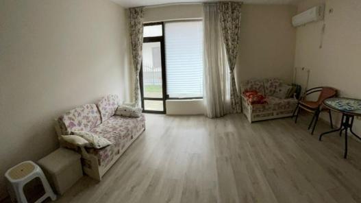 Studio apartment in Nessebar in a living building without maintenance fee, 500 m from the sea