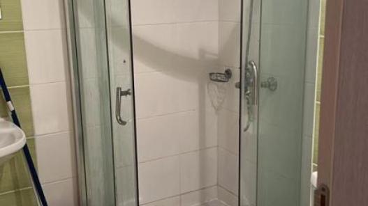 Id 442 Bathroom, shower cabin