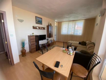 ID 990 dining area in living room