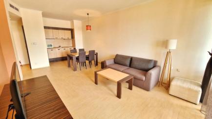ID 691 Apartment with sea views in the living complex Majestic Beach