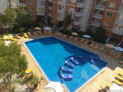 Pool in the complex Sea Diamond - buy an apartment by the sea in Sunny Beach Id 201
