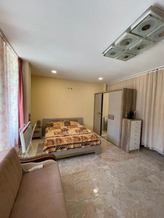 apartment in Lazur quarter, Burgas - bedroom