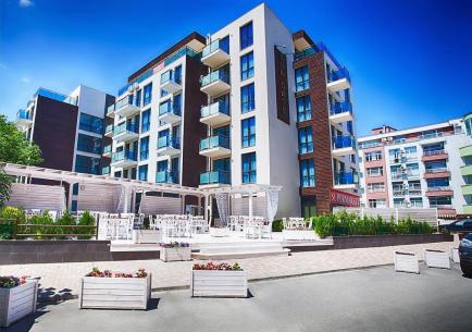 Studio apartment in the living complex Sun Gate in Sunny Beach