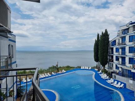 ID 583 Panoramic apartment in Pomorie on the first sea line