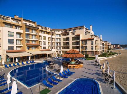 Apartment with one bedroom in Obzor on the first sea line