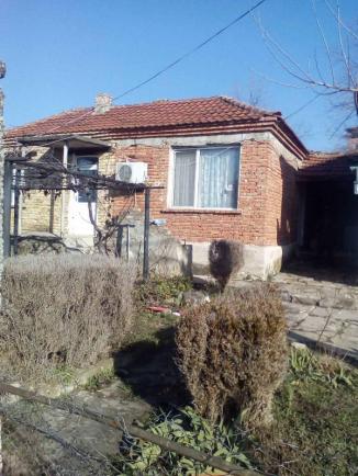 Малка къща за продажба в Кошарица Id 228