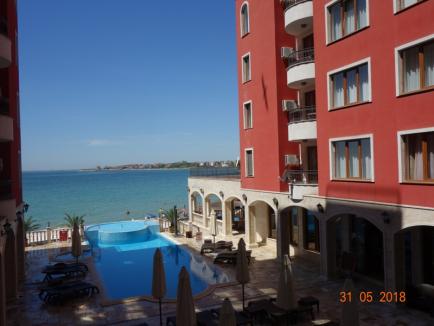 Id 68 1-bedroom apartment with sea views in the living complex Rich for sale.