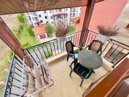 ID 551 Balcony with furniture