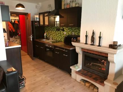 ID 120 Kitchen with fireplace in the apartment for sale in Bansko