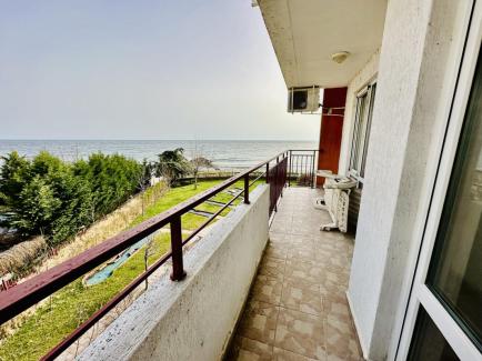 ID 841 Балкон с видом на море 