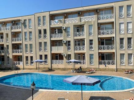  Studio apartment for a young couple in Sunny Beach – the living complex Sunny Day 6