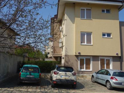 Three-story townhouses for sale in Chernomorets Id 142 