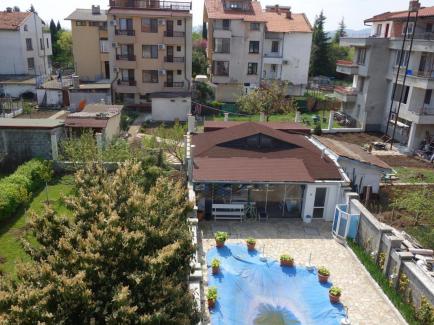 Хотел 2* за продажба в курорт Черноморец - гледка от тераса Id 154 