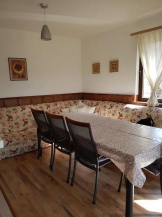 Id 234 Столовая и гостиная зона в лвухэтажном доме в Медово