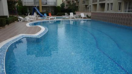 Swimming pool in Sun City 2 Complex