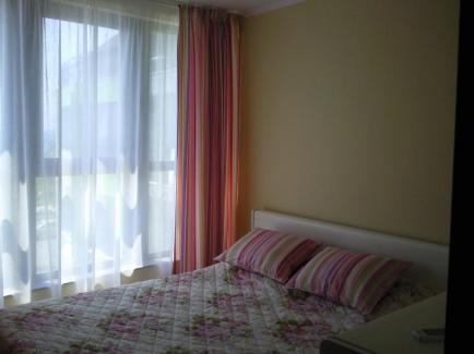 Bedroom in a one bedroom apartment in Ravda on the first line Id 97 