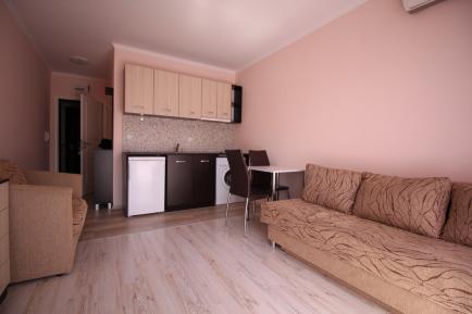 Buy real estate Sunny Beach - apartment in Villa Valencia id 306