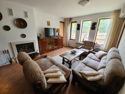 Two-bedroom apartment with mountain views in the living complex Prespa, Bansko