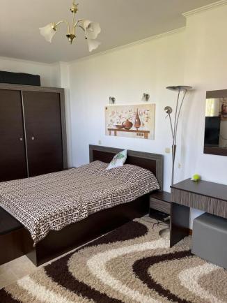 Id 354 Two-bedroom apartment in Saint Vlas - sale