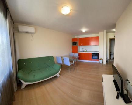 Id 420 Нова оферта за продажба - двустаен апартамент в затворения комплекс Deluxe